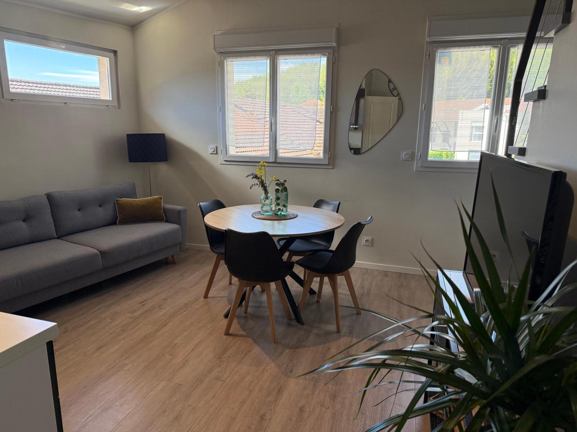 Loft, Studio And Love Rooms Bourg-Saint-Christophe Zewnętrze zdjęcie