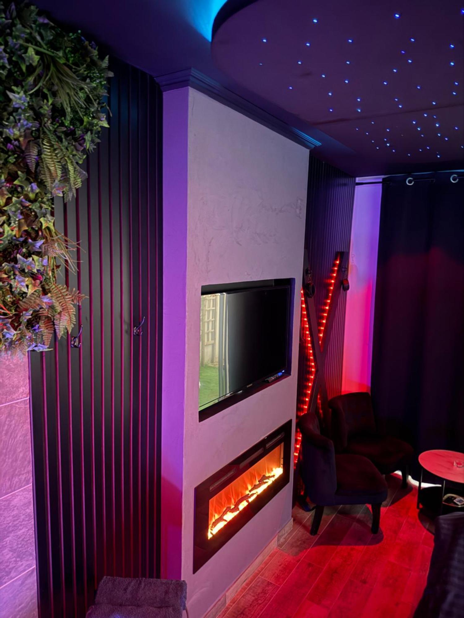 Loft, Studio And Love Rooms Bourg-Saint-Christophe Zewnętrze zdjęcie